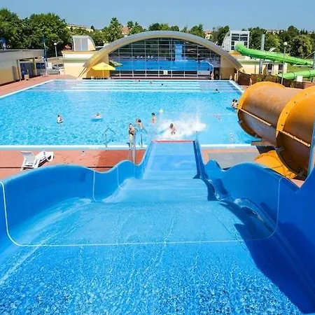 Duplex In Near Semesterbostad *